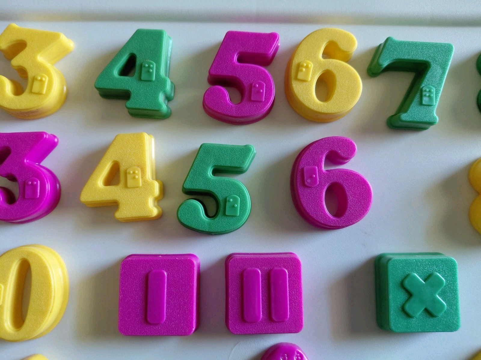 Vtg 1997 Barney & Friends Magnetic Numbers set BJ Baby Bop 30 Pieces 90s