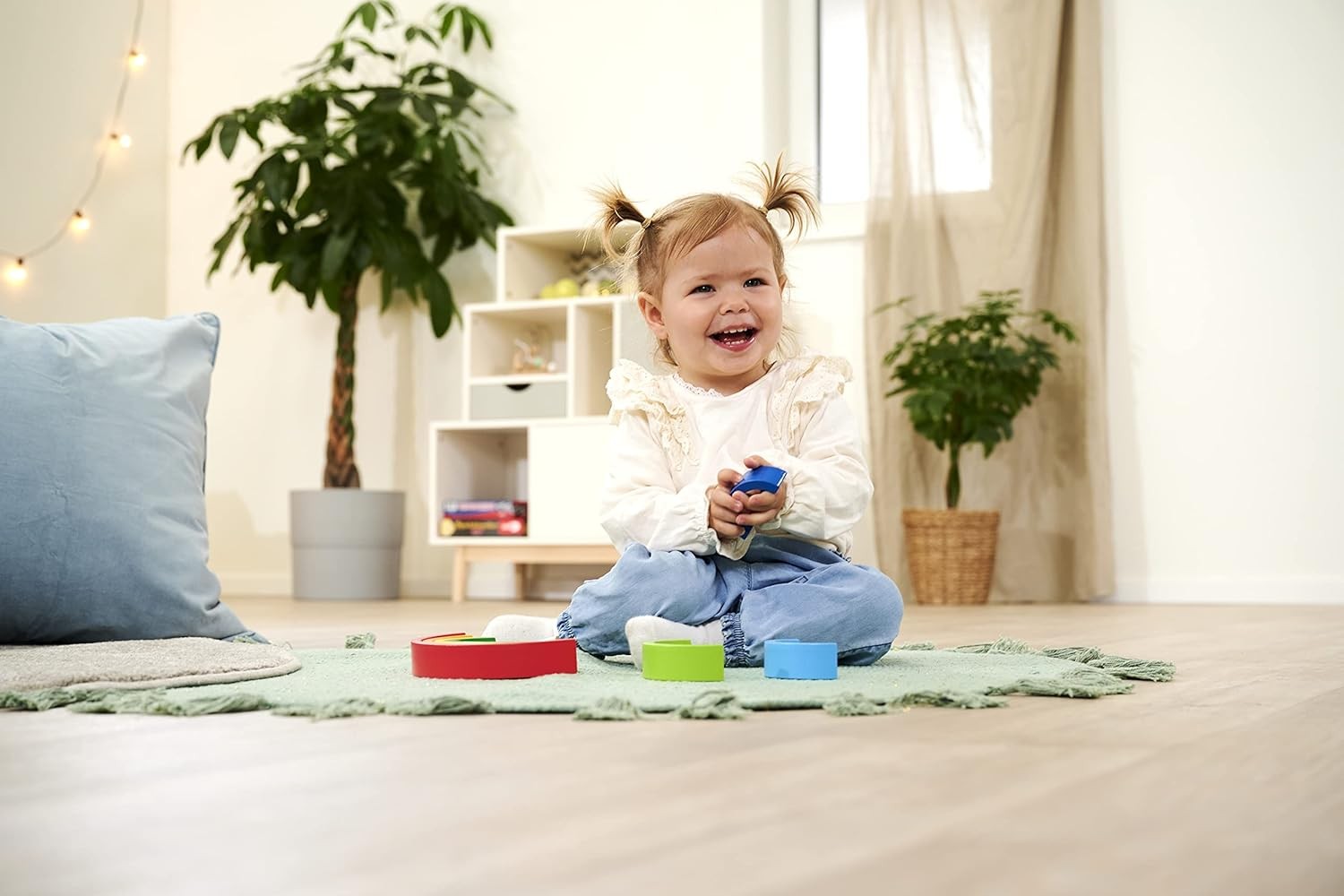 Eichhorn – Rainbow Sorting and Stacking Toy in Colourful Colours, 8 Pieces, 17.5