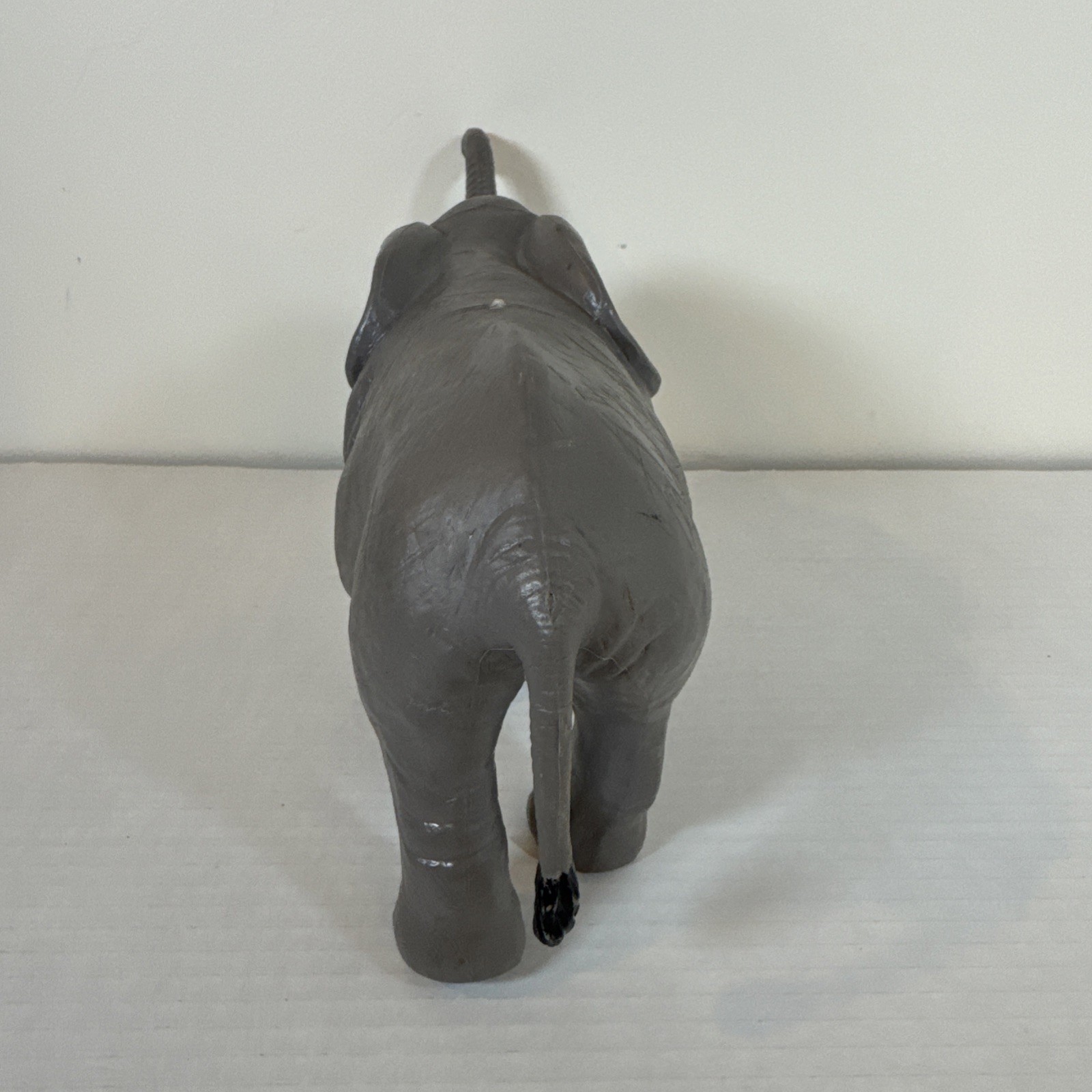 LEARNING RESOURCES ELEPHANT RESIN has ink stain 12” Heavy
