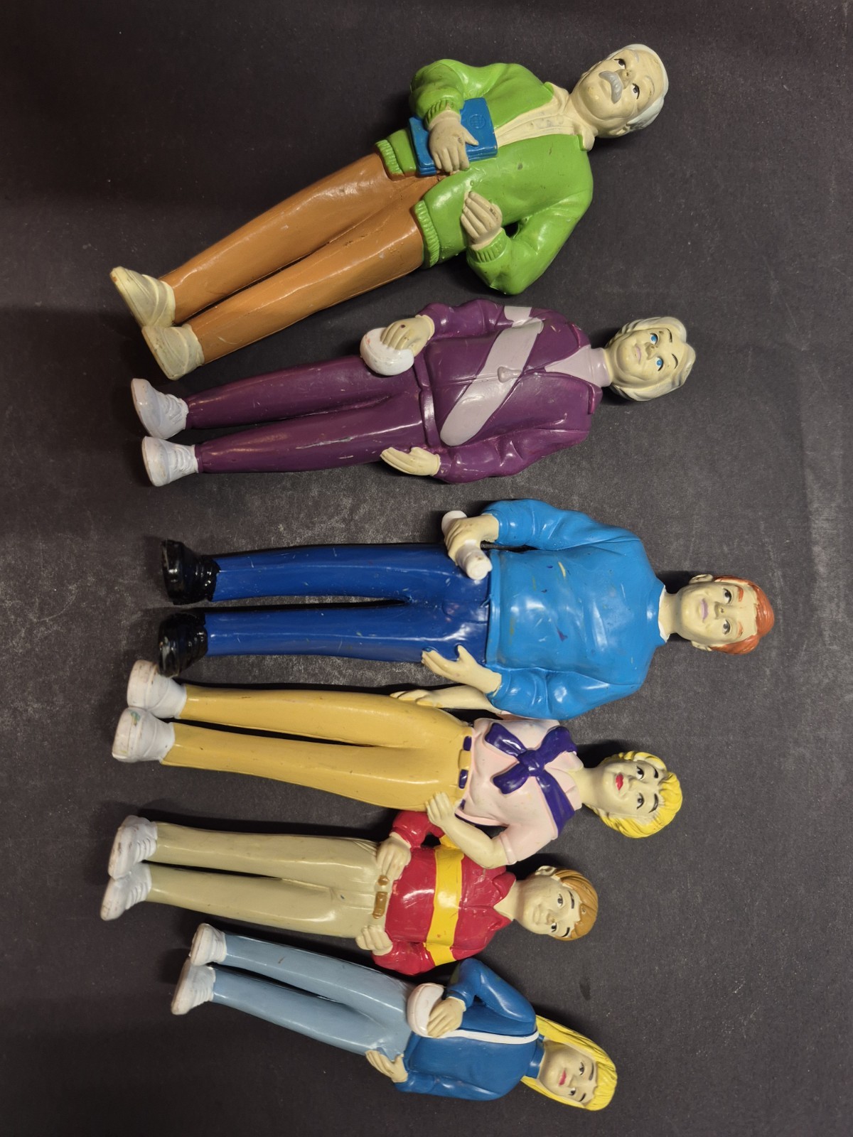 Creative Minds Pretend Play Family Figures Lot Of 6 People.