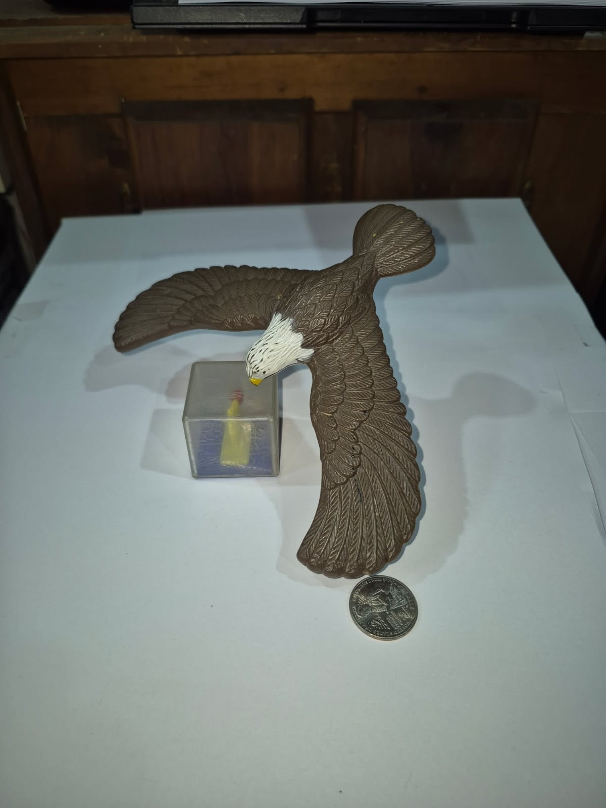 Balance Bird Eagle Decoration Toys Finger Balancing Model Tabletop Gravity UT24
