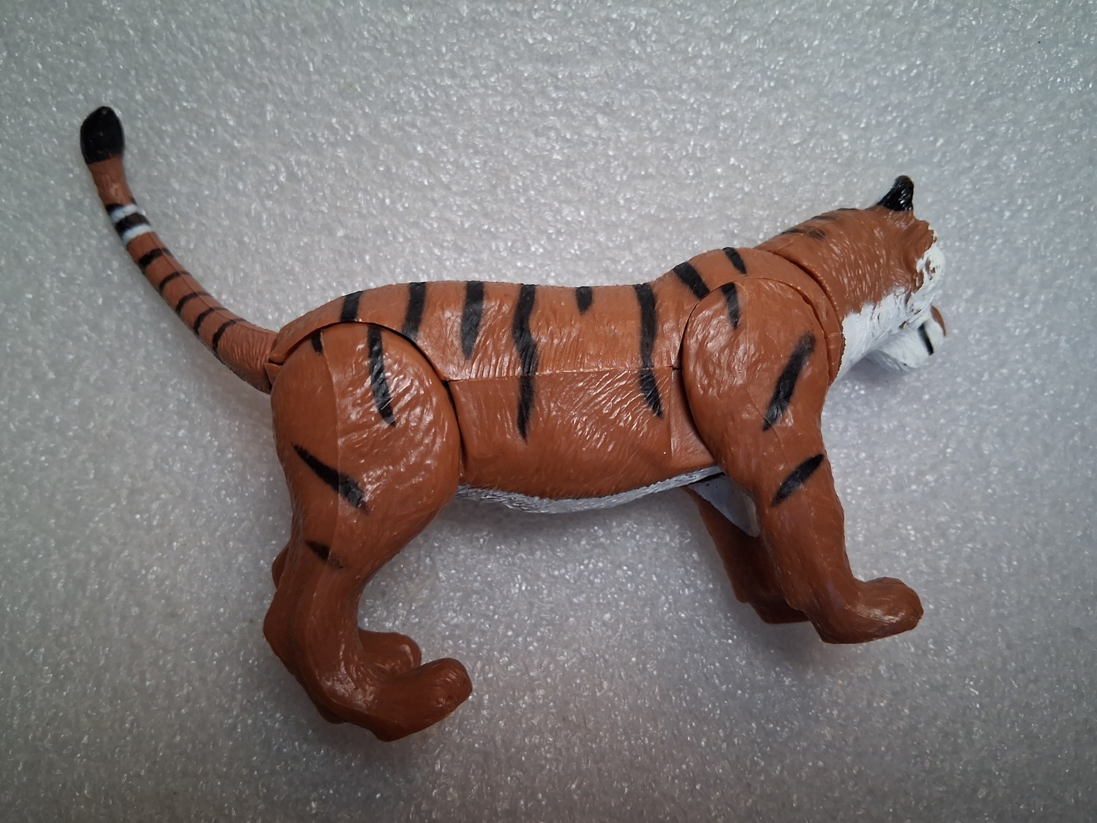 Vintage K & M Int. Wild Animal Plastic Toy Figure Lot 2003 Platypus Koala Lemur