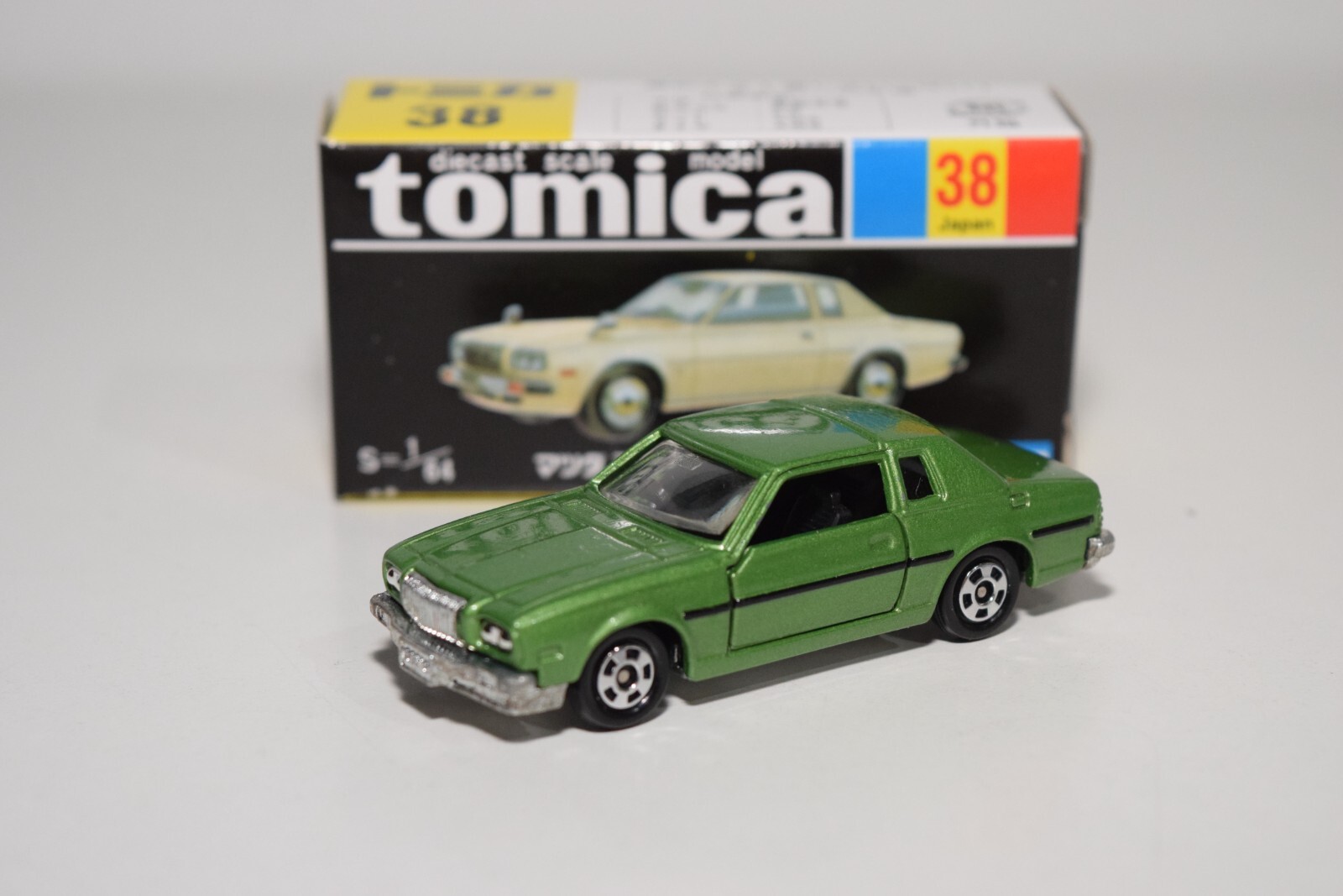 A94 1:64 3 INCH TOMICA TOMY 38 MAZDA COSMO L LIMITED MET. GREEN MIB