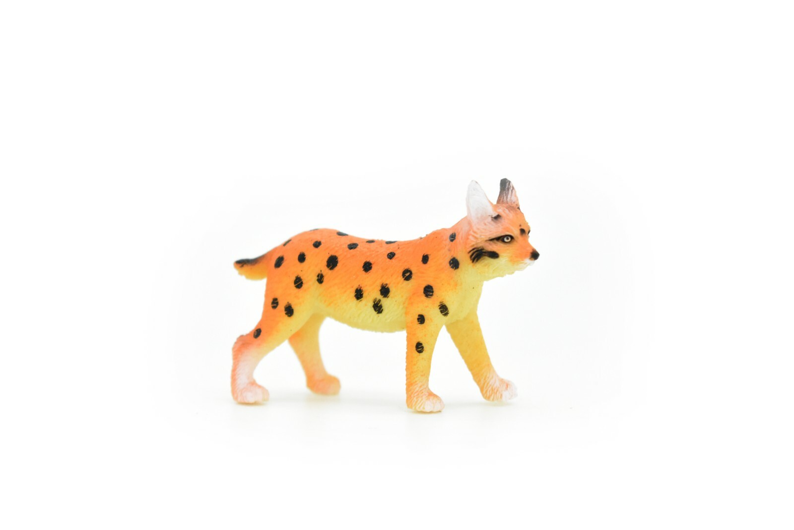 Lynx, Bobcat, Very Nice Plastic Animal, 2″ CWG112 B237