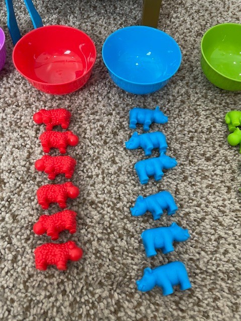 Counting And Color Sorting Educational Toys Lot Animals Set of 6 colors, School