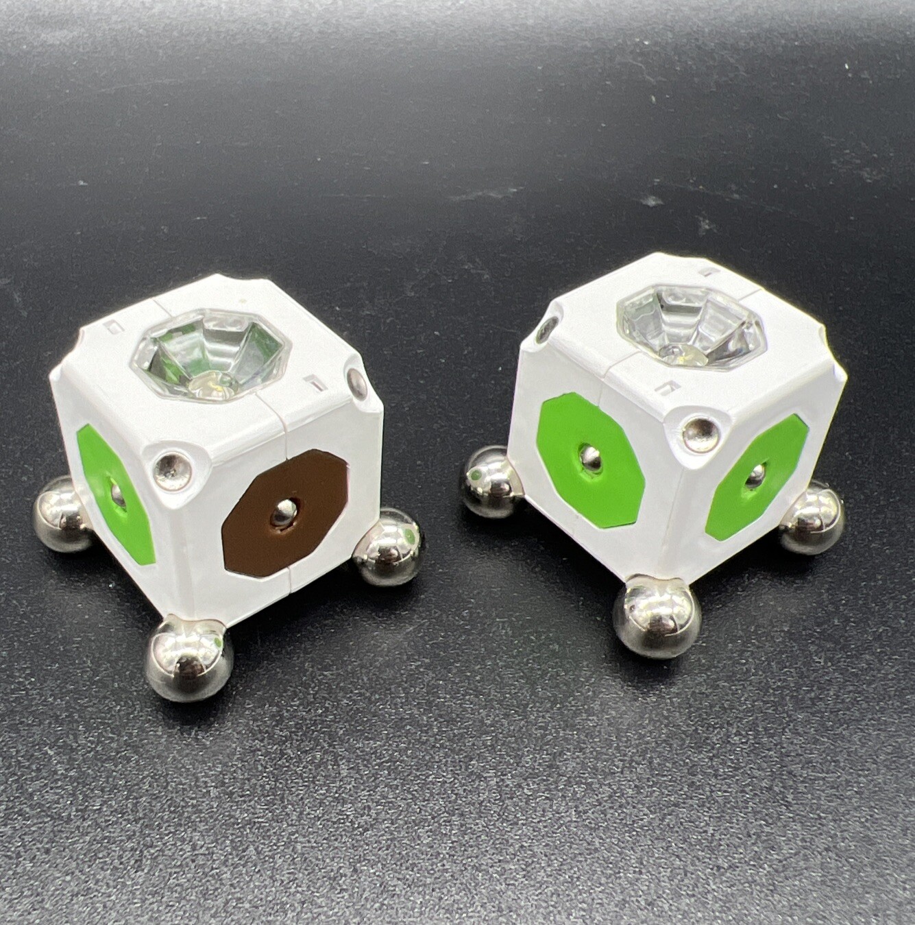 MOSS Robotics Pieces – Two Light/Flashlight Pieces And Eight Steel Balls
