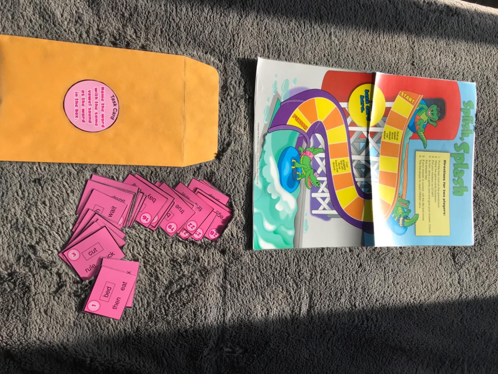 Splish, Splash! Short vowel sounds lang arts teacher game resources 2nd grade