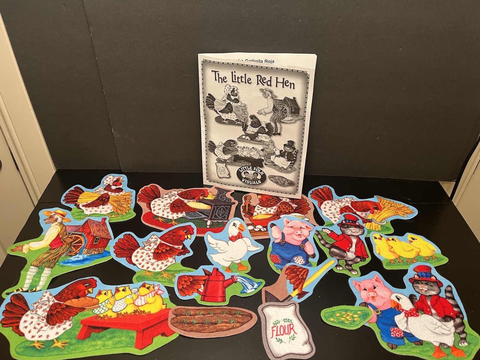 Little Folk Visuals Little Red Hen Story Precut Flannel/Felt Board Pictures