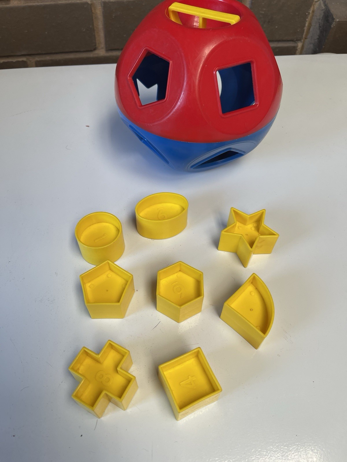 Tupperware Shape O Sorter Toddler Baby Educational Ball Puzzle 2 Missing Shapes