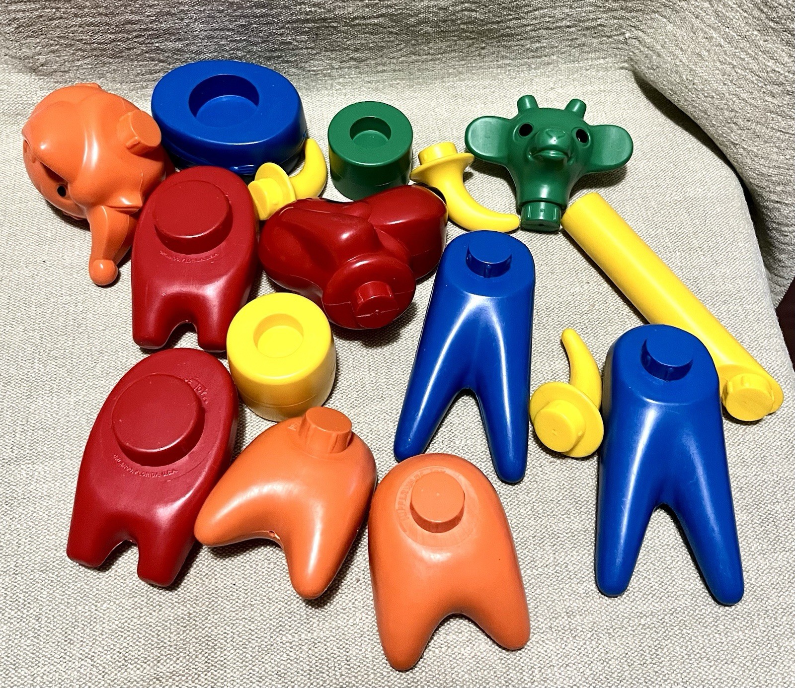 Tupperware Zoo It Yourself Animals Toys Dog Elephant Giraffe 16 pc Set 1966-70s
