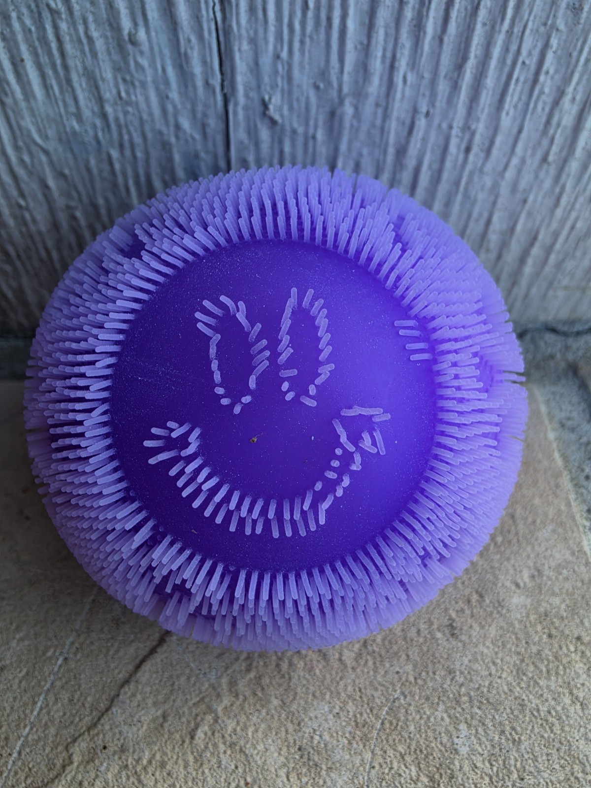 NeeDoh Fuzz Ball – Purple Flower Power