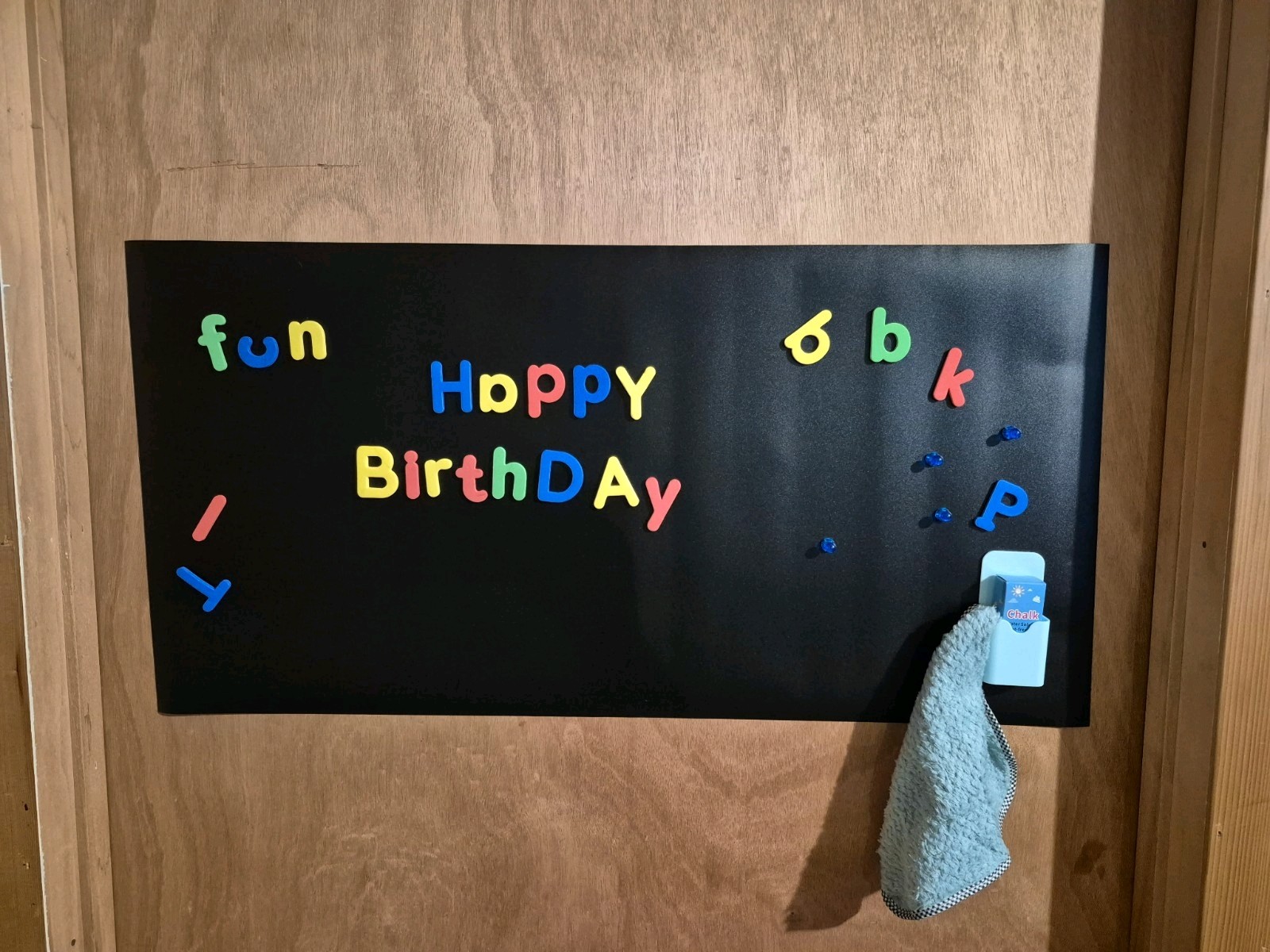 Self Adhesive Magnetic Chalkboard For Kids , Fun For Play Room Or Parties