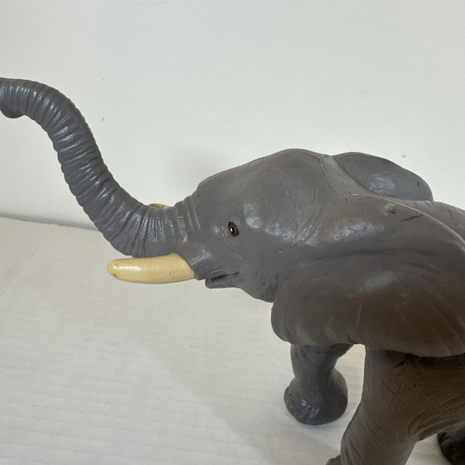 LEARNING RESOURCES ELEPHANT RESIN has ink stain 12” Heavy