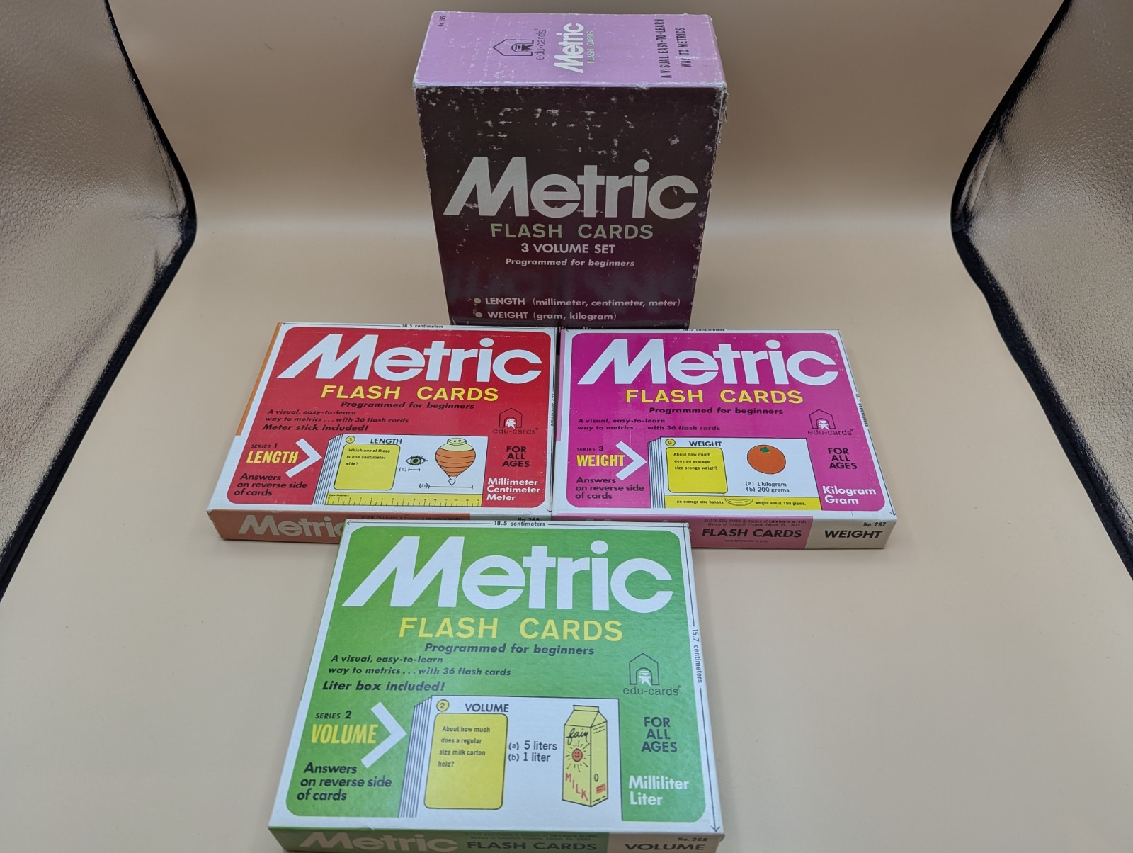 EDU-CARDS VINTAGE METRIC FLASH CARDS 1976 BINNEY SMITH VOLUME WEIGHT LENGTH SET