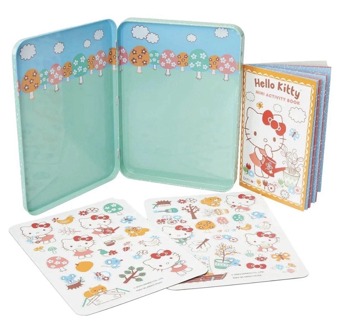 💖✨ NWT Hello Kitty Magnetic Tin Play Scene Kit – Travel Imaginative Play Set!