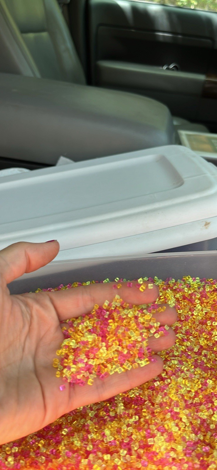 Lakeshore Learning Sensory Beads For Sensory Bin Or Light Table