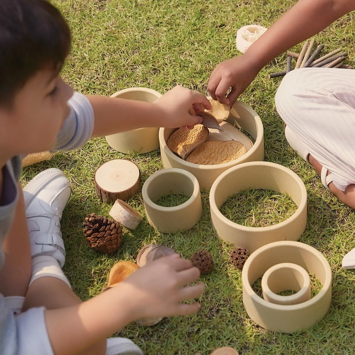 Kaplan Early Learning Discovery Circles – Natural – 6 Pieces