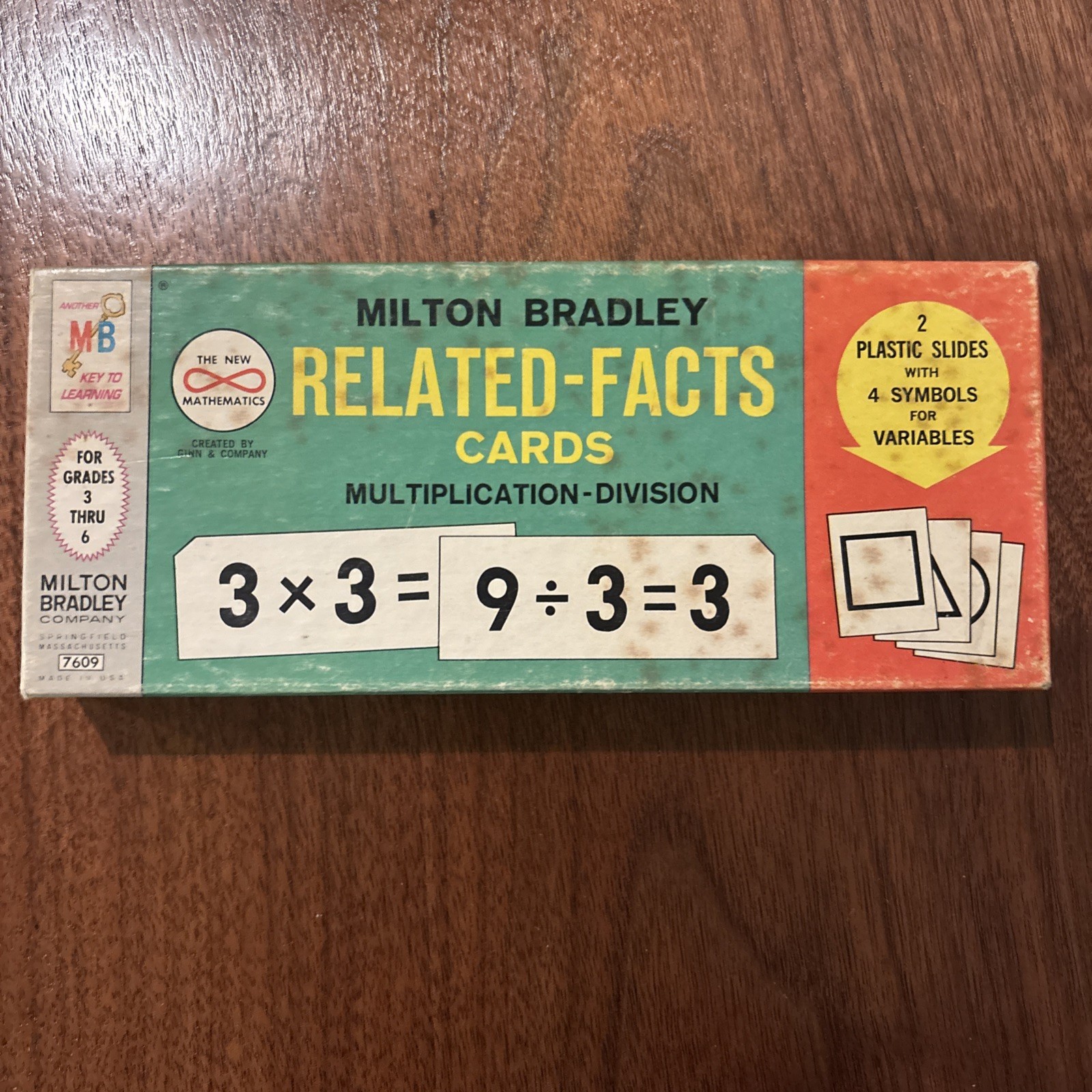 Vtg Milton Bradley Flash Cards Multiplication/Division Math 3.5″ x 8″ 45 pc