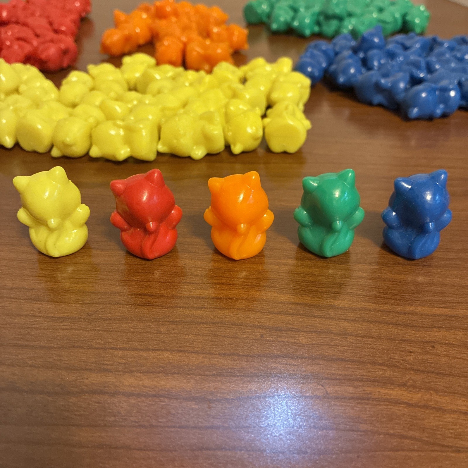 Rainbow Counting Sorting Colors Plastic Cats 113pc