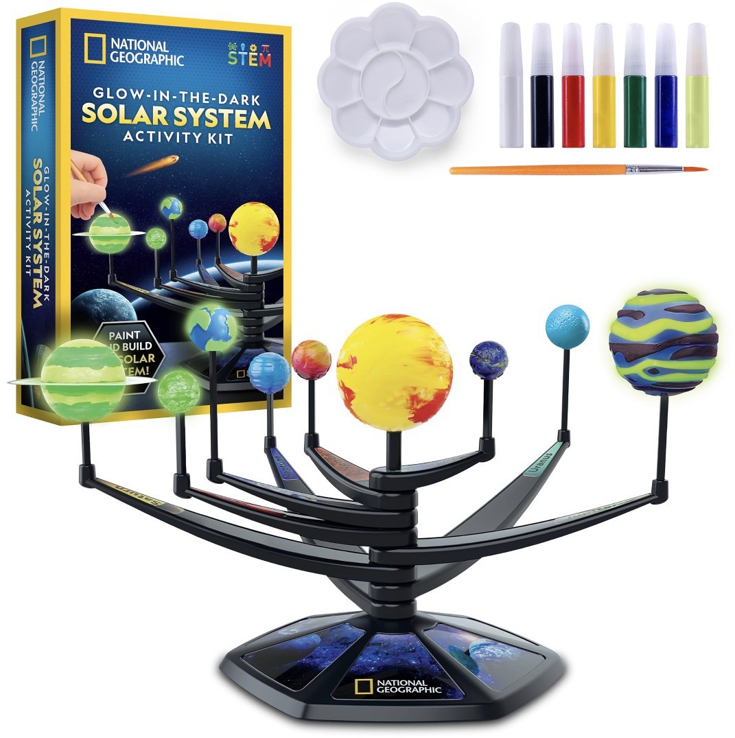 National Geographic Glow in the Dark Solar System Model Kit for Kids
