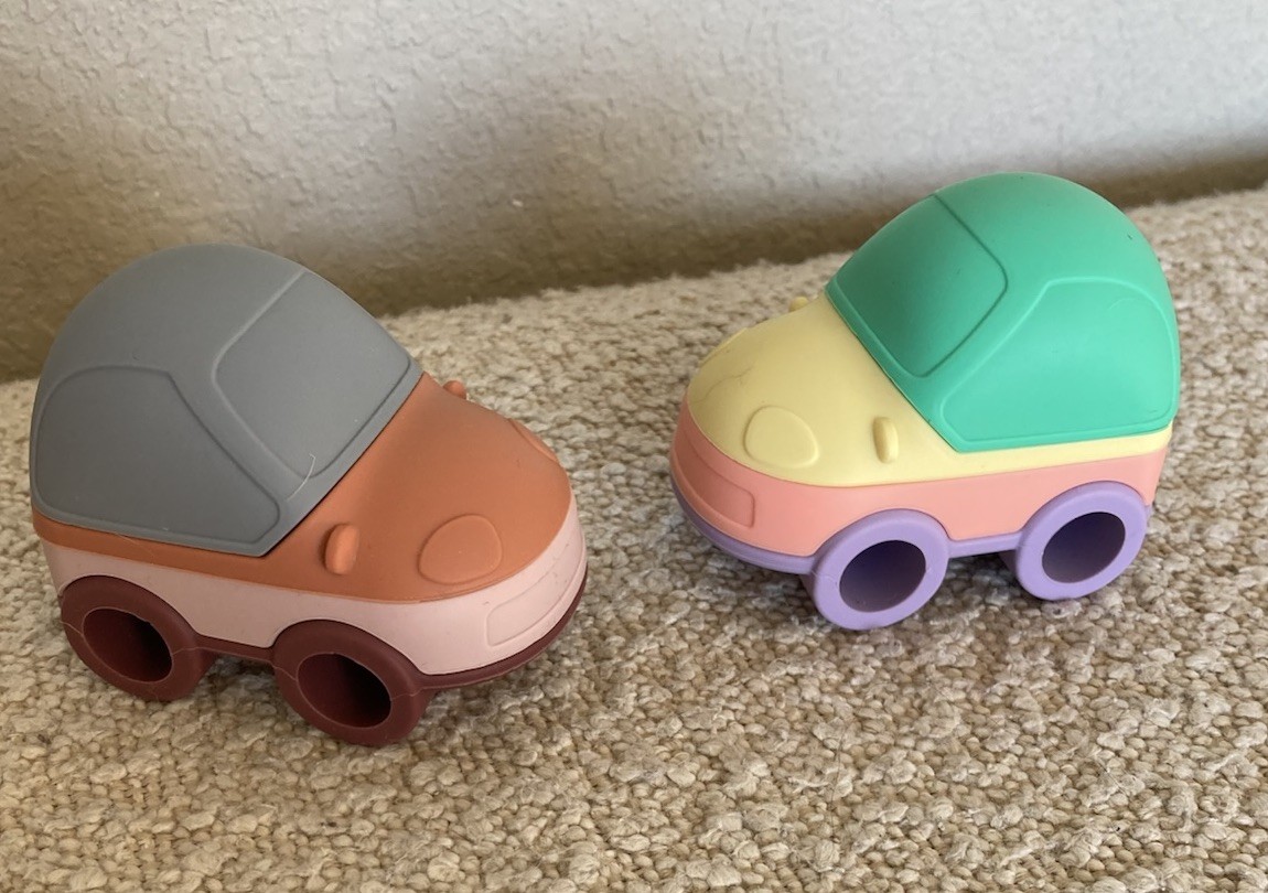 Elbebe 2 Silicone Stackable Cars BPA Free Car Stackers 6 Months-4 Years NIB