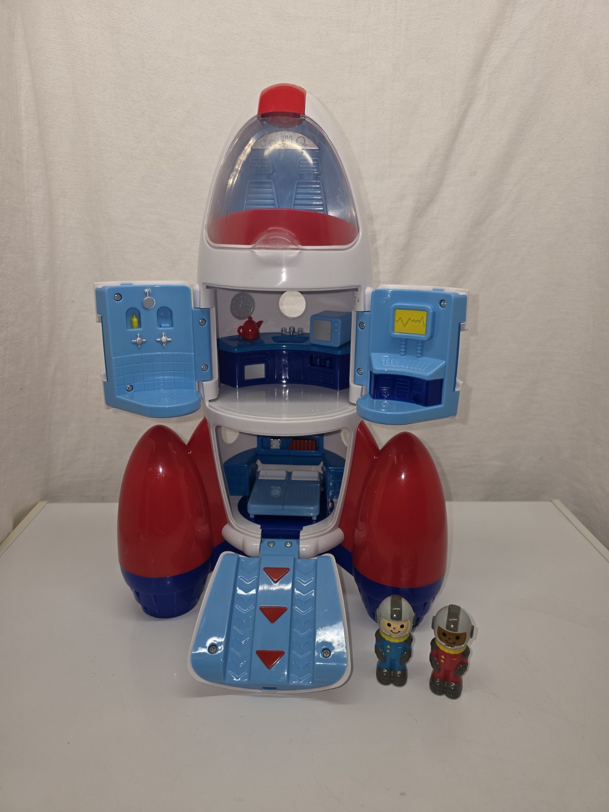 Lakeshore Learn Play Explore Rocket Astronaut with 2 Figures Toys