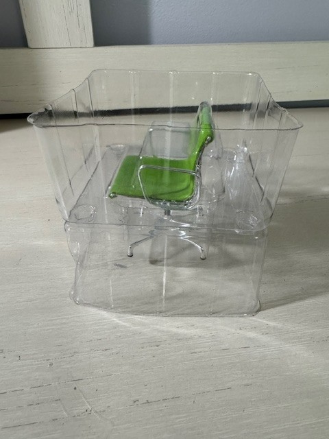 Reina 1/12 Designers Chair Design Interior Collection Vol. 3 no. 7 Green chair