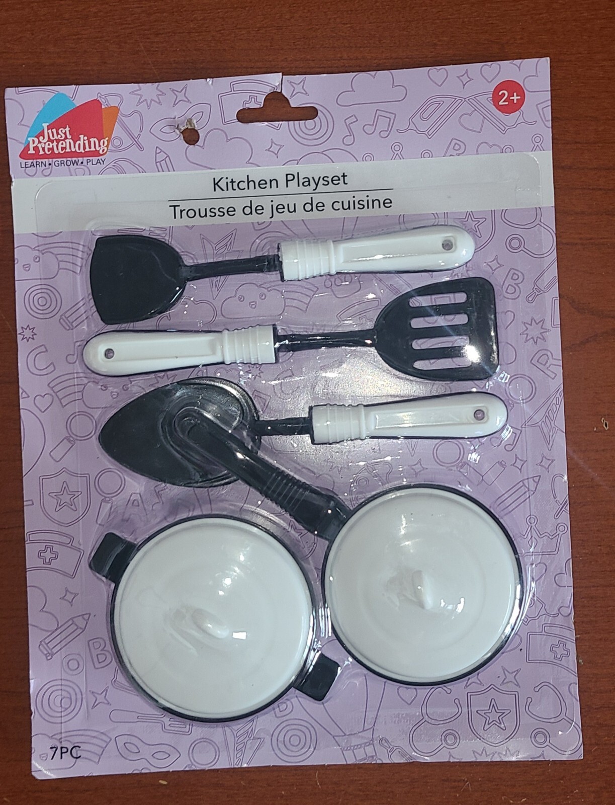 7 Piece Kitchenware Set Toy Ages 2+ Kitchen Cooking Food NEW Black & White