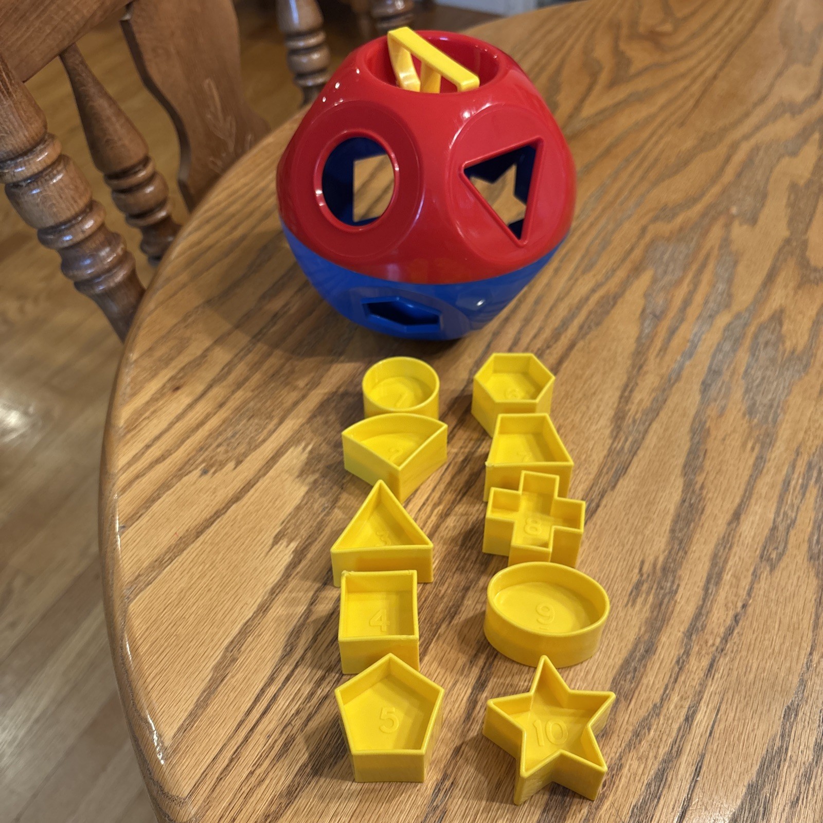Vintage TUPPERWARE Shape-O-Ball Toy Shape Sorter – COMPLETE! 10 Shapes EUC