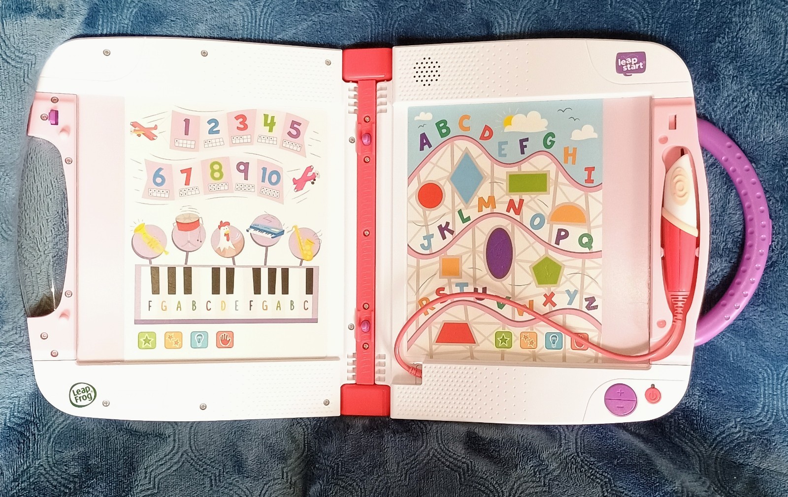 2 LeapFrog LeapStart Interactive Learning Systems with 4 books- working