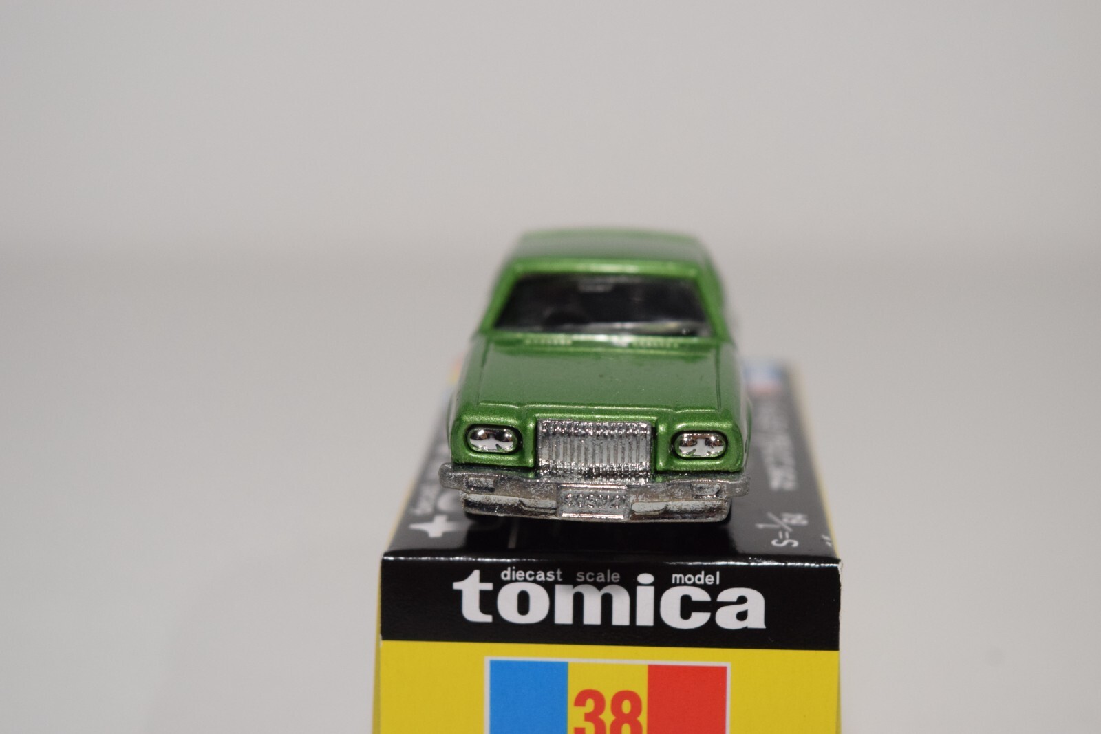A94 1:64 3 INCH TOMICA TOMY 38 MAZDA COSMO L LIMITED MET. GREEN MIB