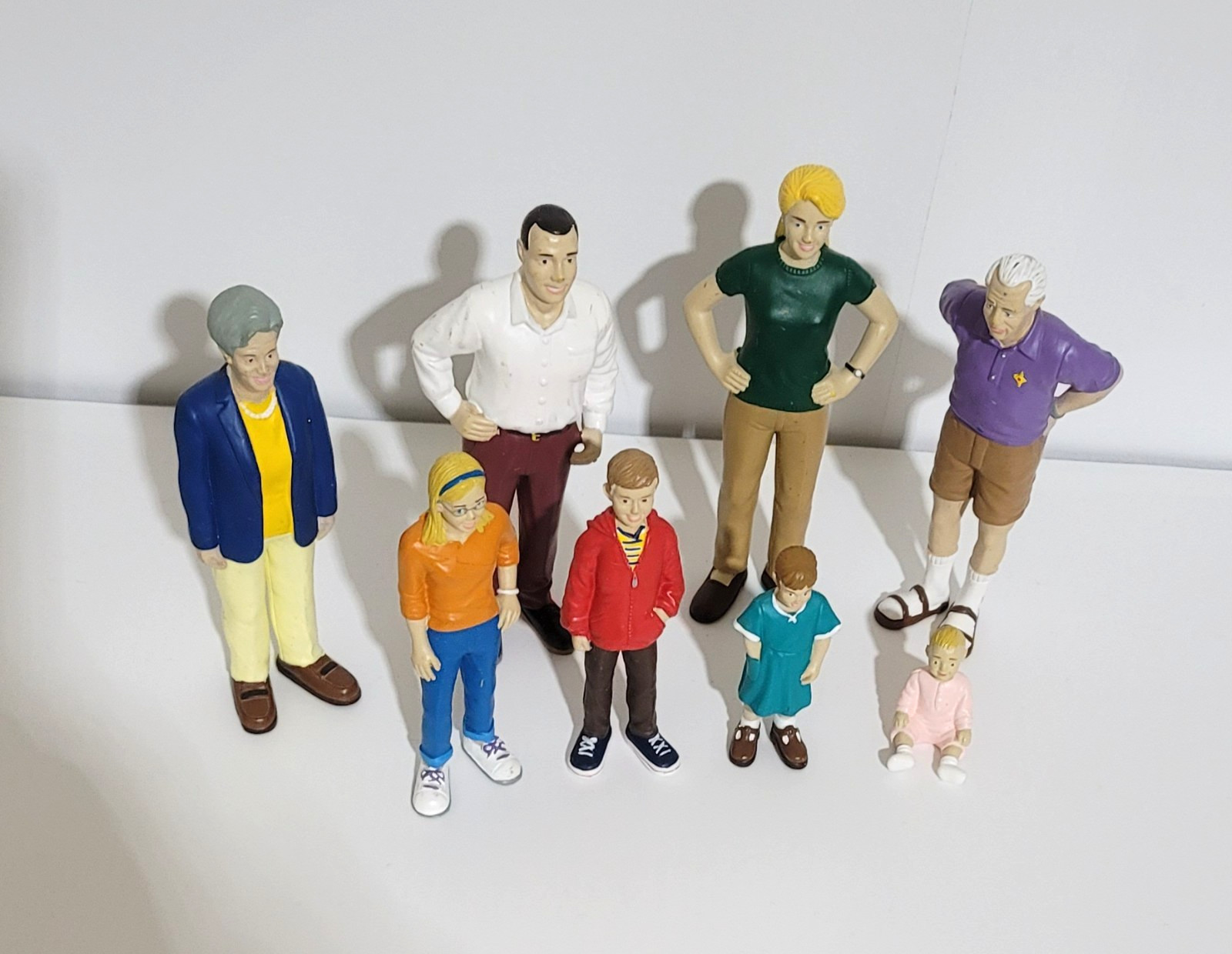 RARE Lakeshore Block Play People The Caucasian Family 8 Freestanding Figures