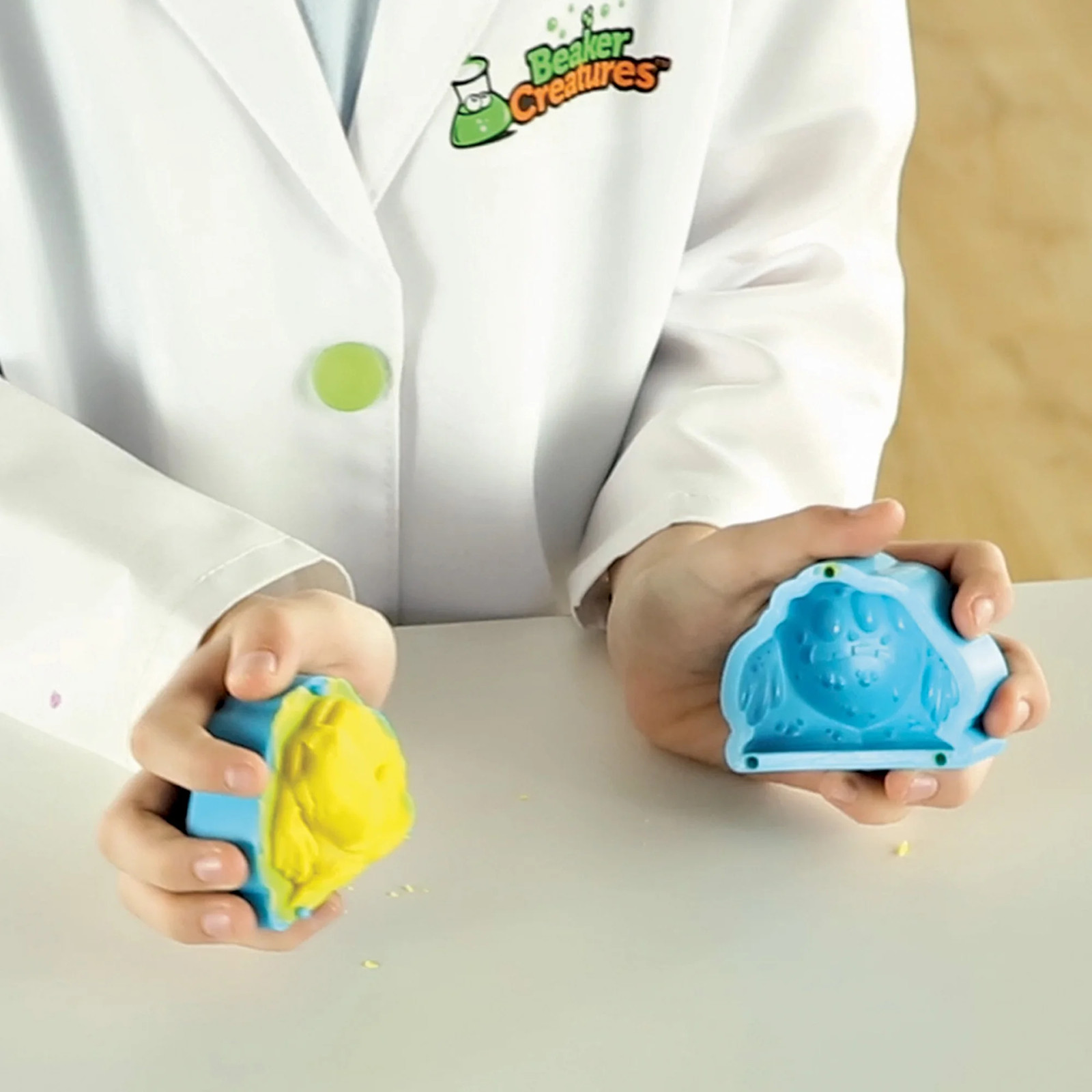 Beaker Creatures Alien Experiment Lab – 18 Pieces Boys and Girls Ages 5, 6, 7+ S