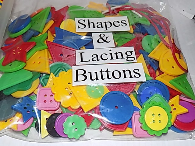 LACE AND TRACE & PLAY – SHAPES AND COLORS – Lace up Buttons And Shapes 416pc