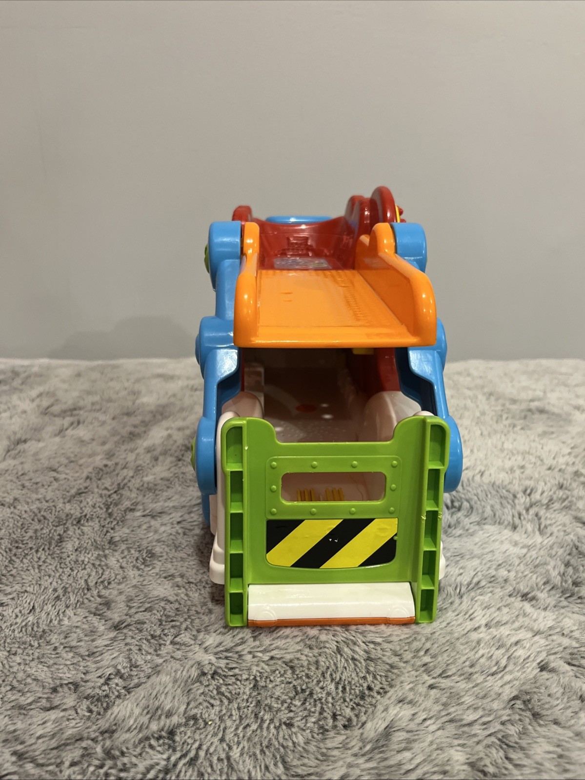 Vtech Super Truck Transporter + Titouan + Leon Tut Tut Bolides Canada French