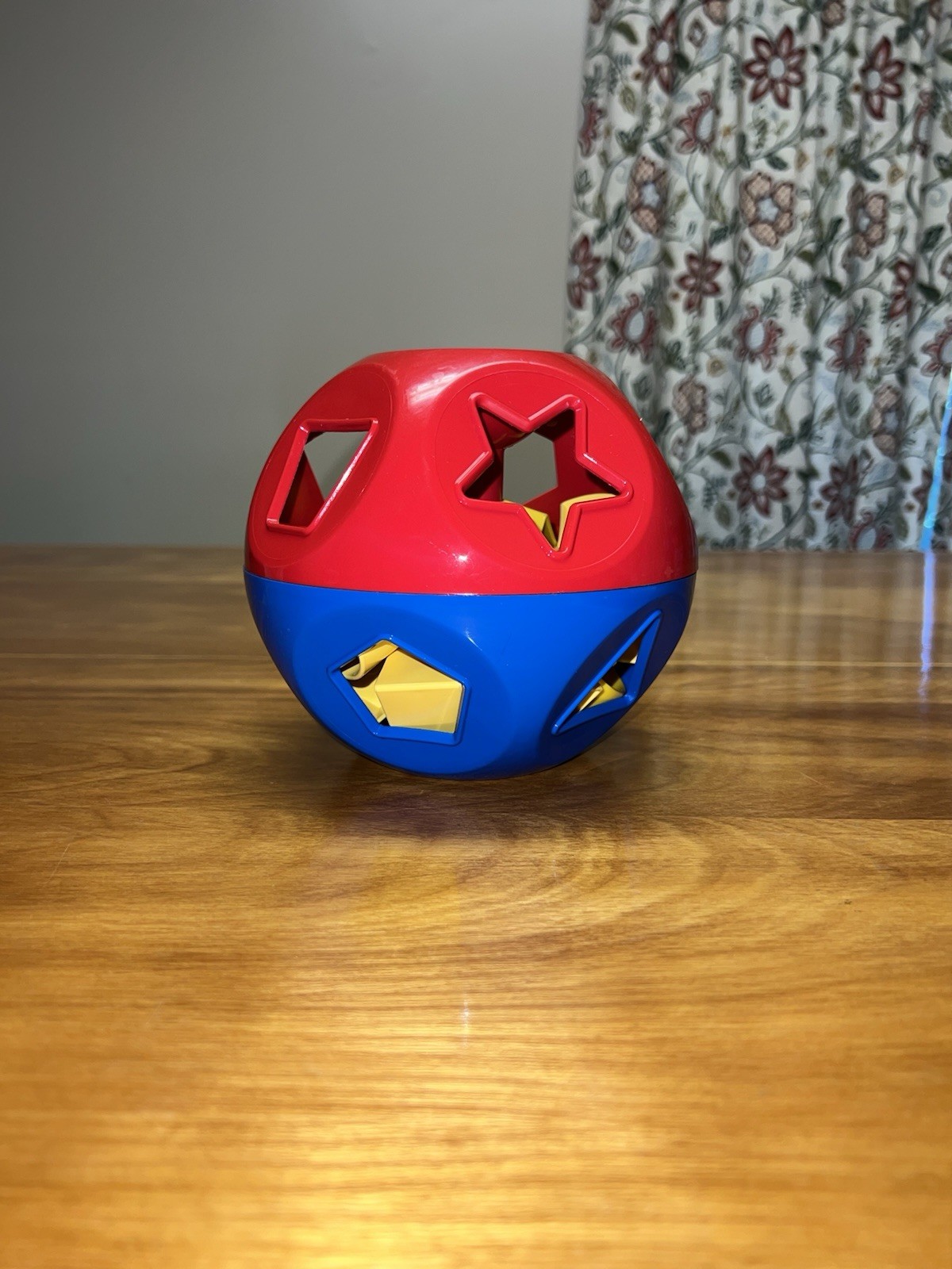 TUPPERWARE Vintage Tuppertoys Shape O Toy Sorter Red Blue yellow Shapes sort