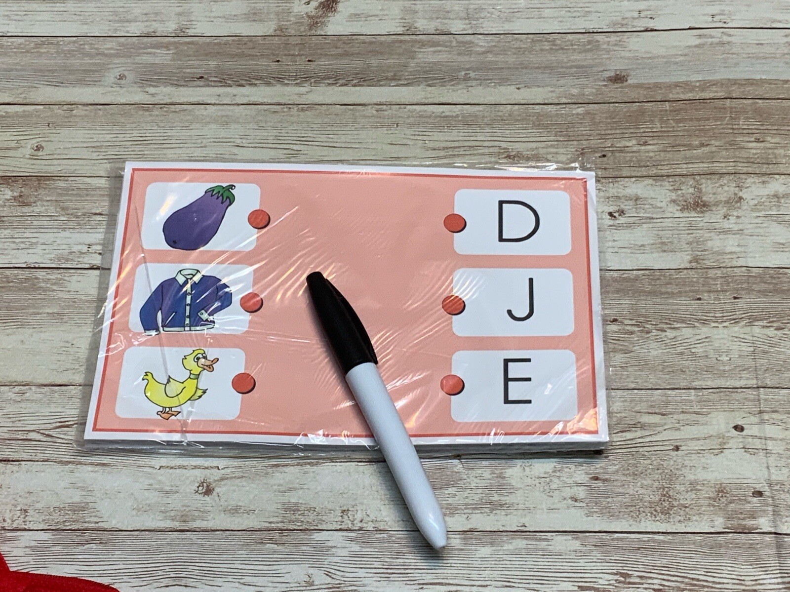 Write & Wipe Activity Set – Phonics Beginning Sounds – Learning Center