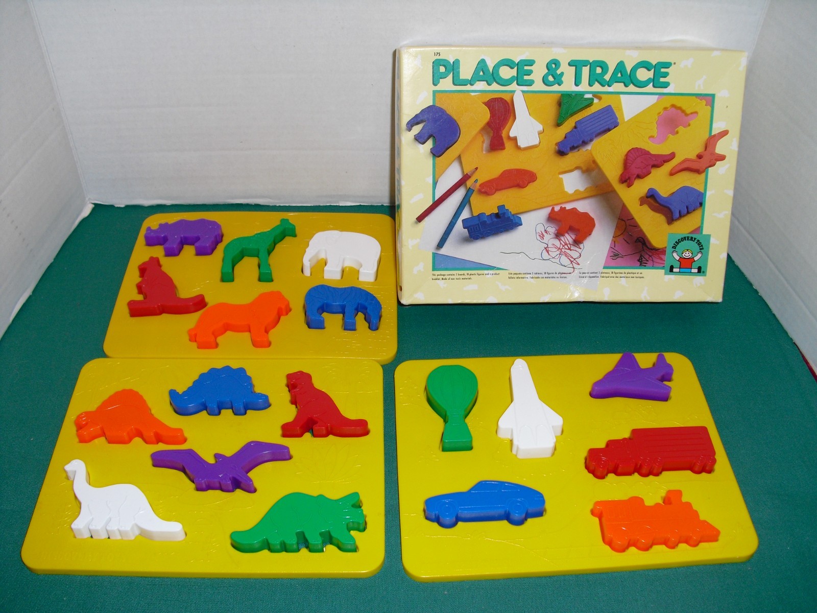 Place and Trace Puzzle Stencil Set Discovery Toys Complete w/Instructions