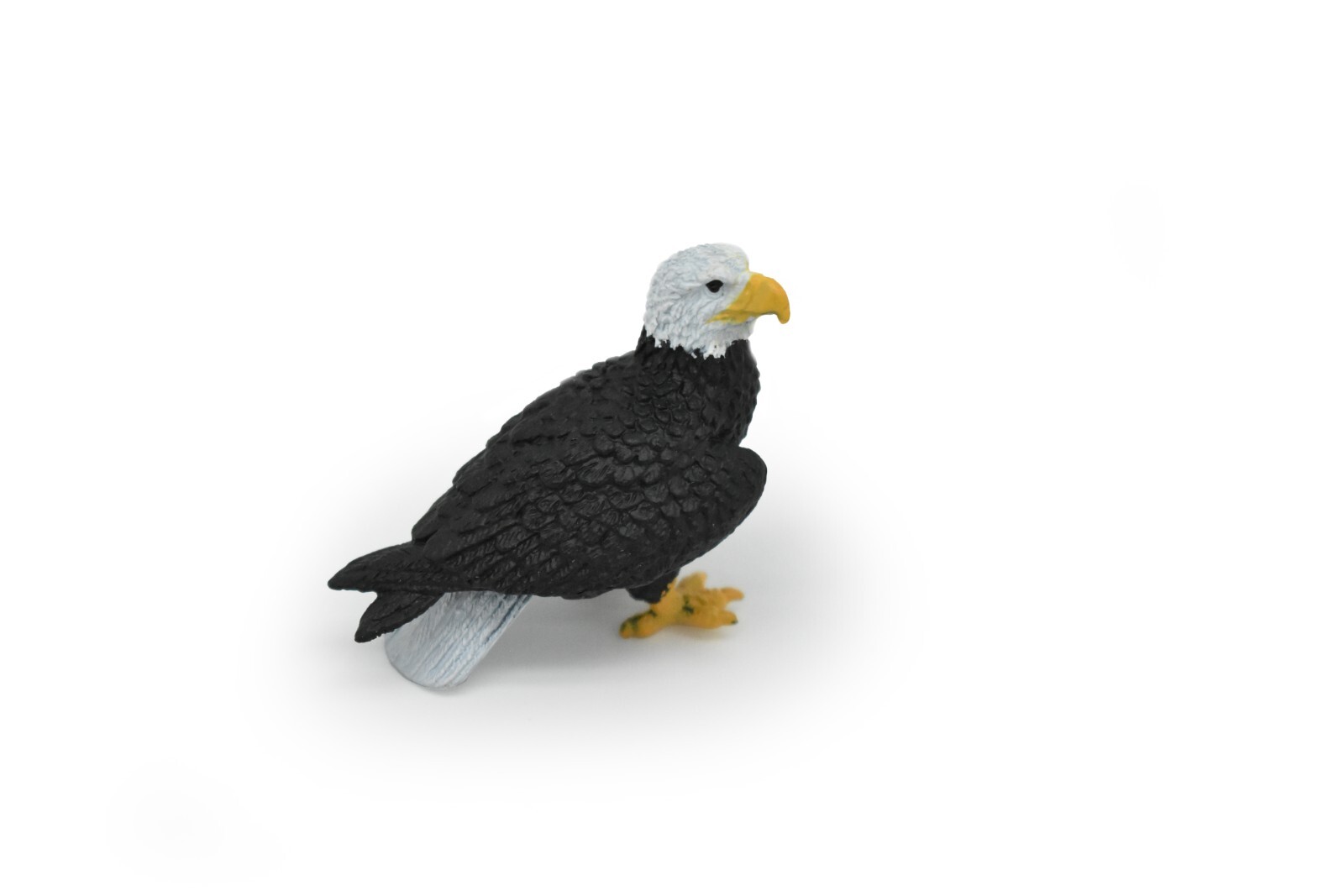 Bald Eagle Toy, Very Nice Plastic Toy Model Hand Painted 2″ F7041 B131