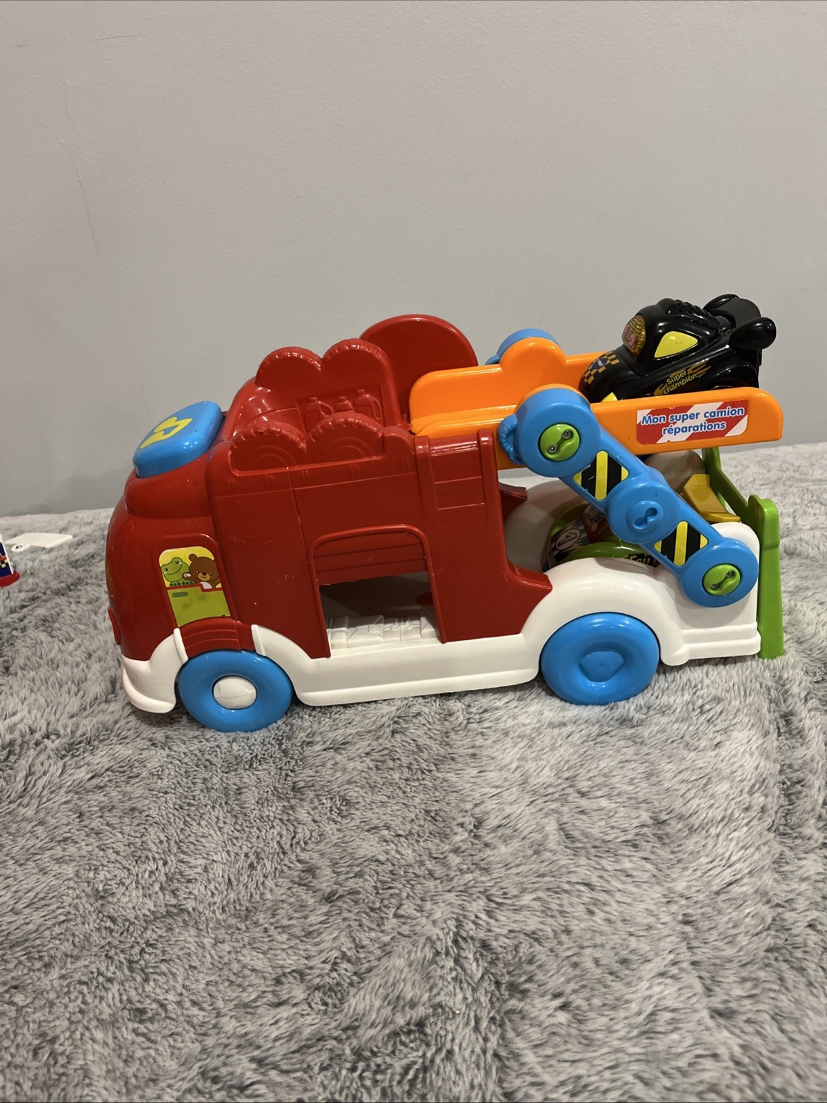 Vtech Super Truck Transporter + Titouan + Leon Tut Tut Bolides Canada French