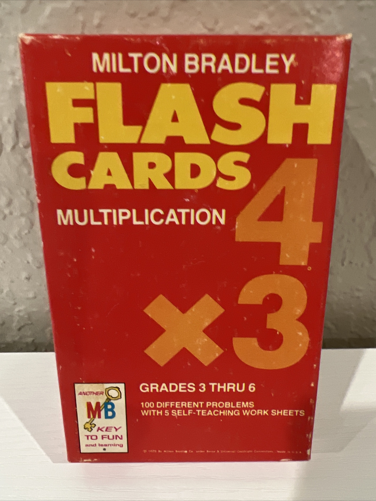 VINTAGE 1975 MILTON BRADLEY FLASH CARDS MULTIPLICATION IN ORIGINAL BOX 4454 MB