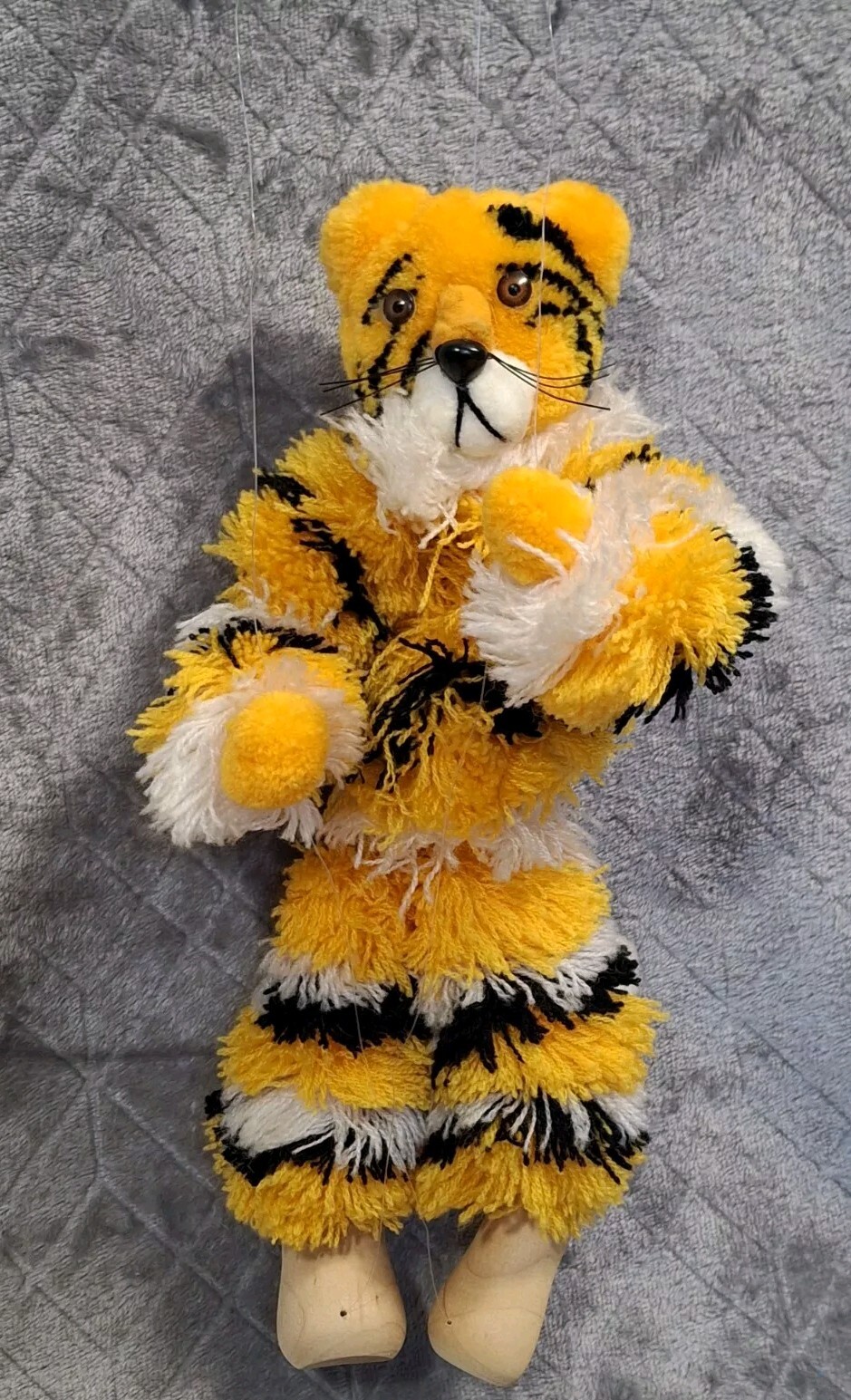 Bengal Tiger Marionette Puppet Pretend Play Adorable 10” Safari Animal Jungle