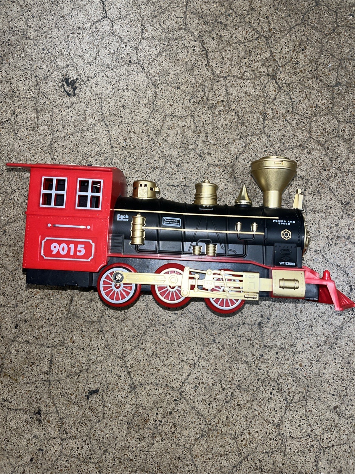 Hot Bee Train Toys Train Steam Locomotive Engine Toy, Smoke, Lights and Sound