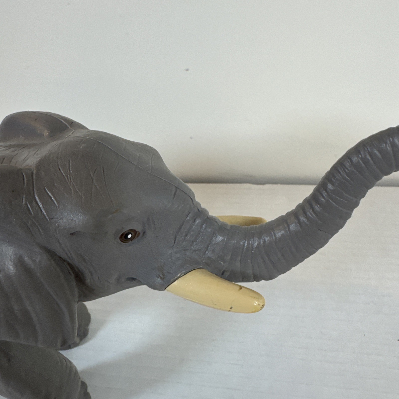 LEARNING RESOURCES ELEPHANT RESIN has ink stain 12” Heavy