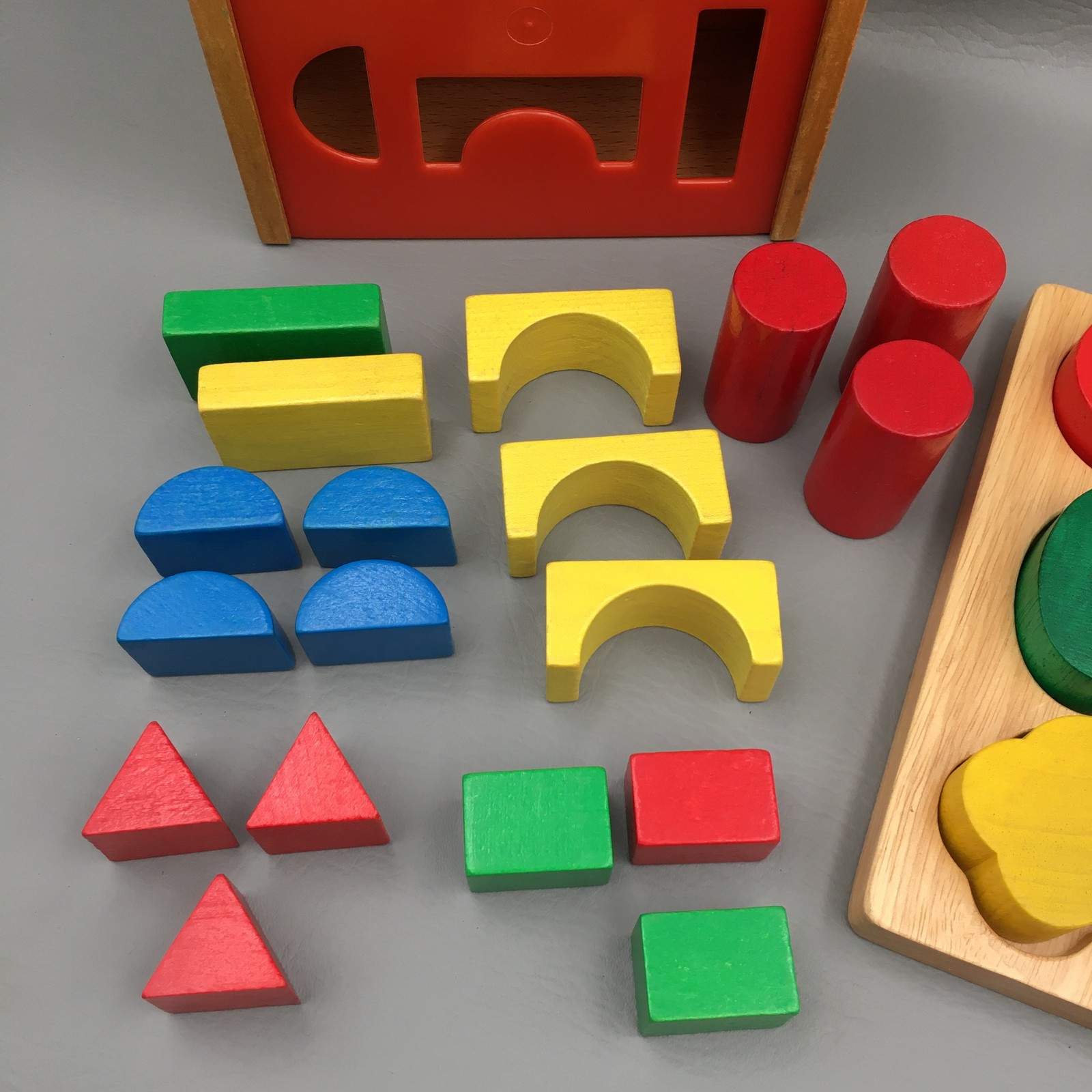Plan Toys Wooden Shape Sorter Box & Puzzle Set Montessori Preschool Learning Toy