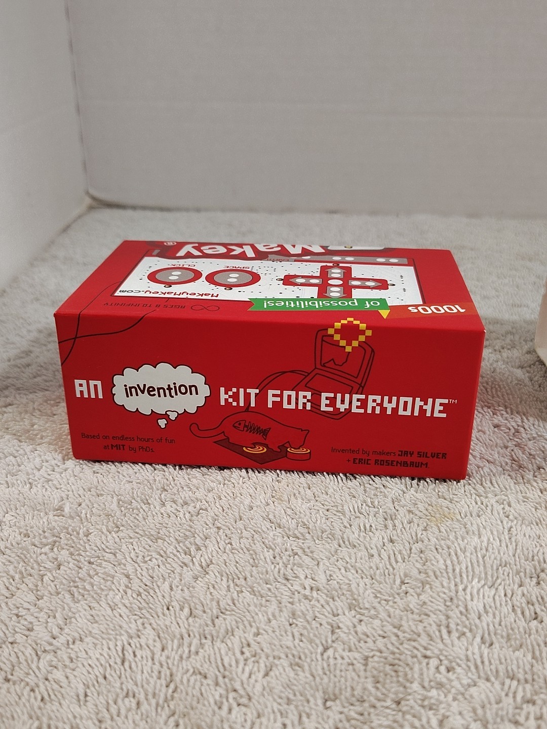 Makey Makey Joylabz Invention Science Kit – AGES 8 AND UP – Creative – Open Box