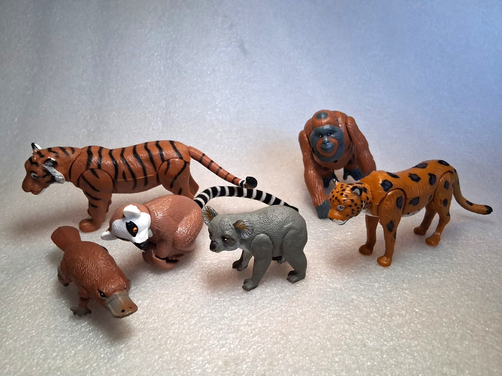 Vintage K & M Int. Wild Animal Plastic Toy Figure Lot 2003 Platypus Koala Lemur