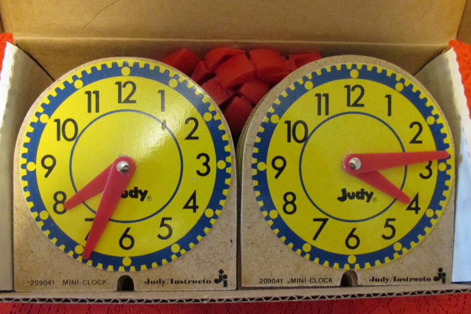 Vintage 2 box sets, 2.. JUDY INSTRUCTO Mini Clocks 209041 w/ Stands Telling Time