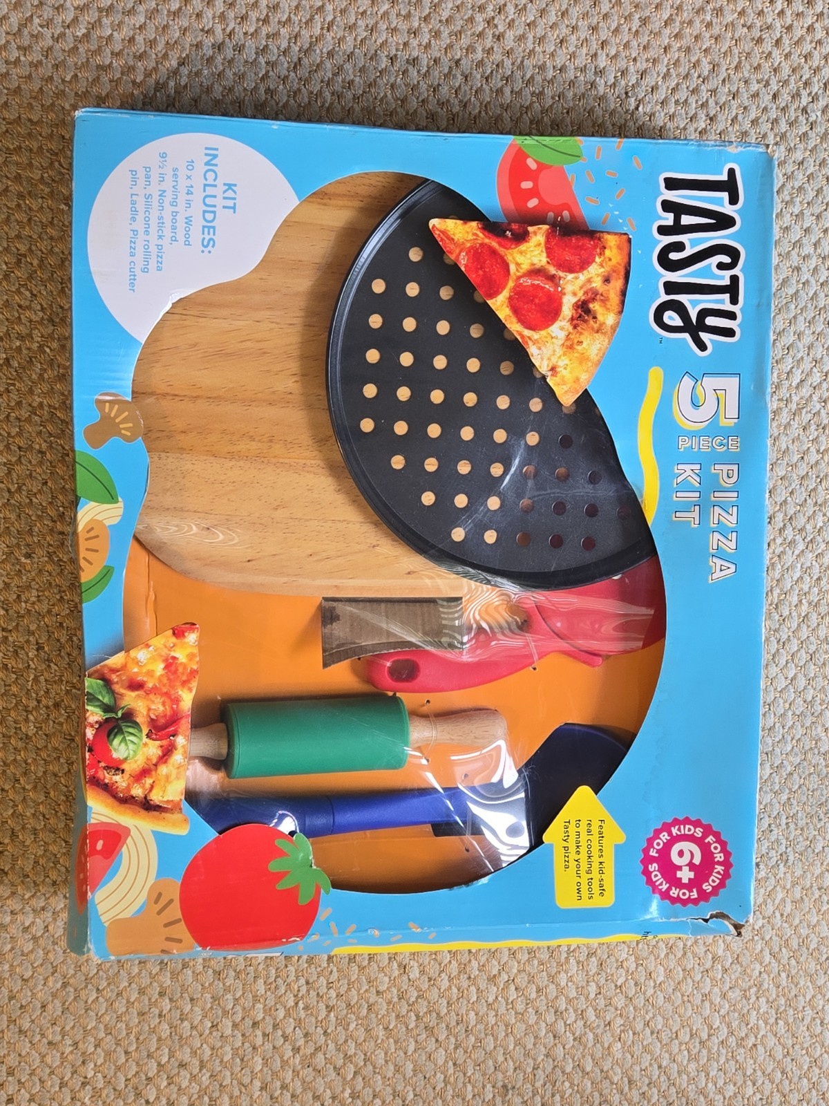 Tasty Kits Pizza Gadget Set, Includes Non-Stick Pizza Pan, Wood Serving Board