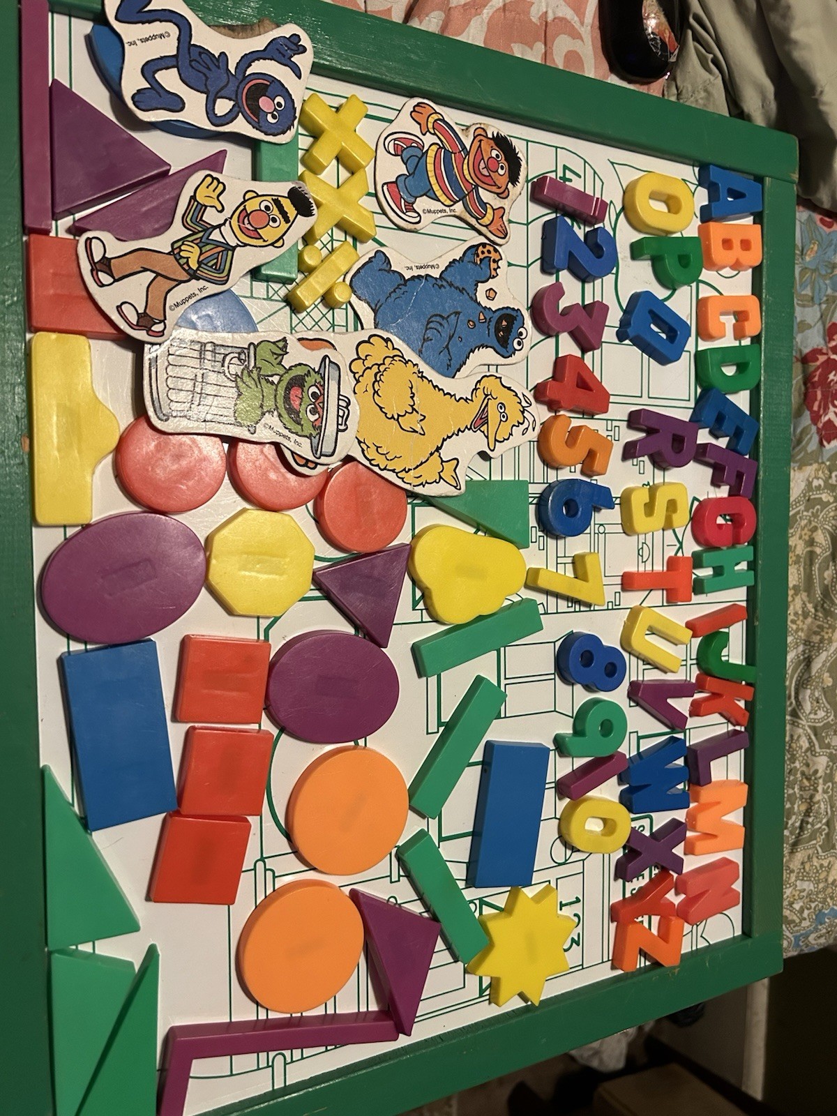 Vtg 1970s Sesame Street Magnet ABC Shapes Activity Learning Board Ernie Big Bird